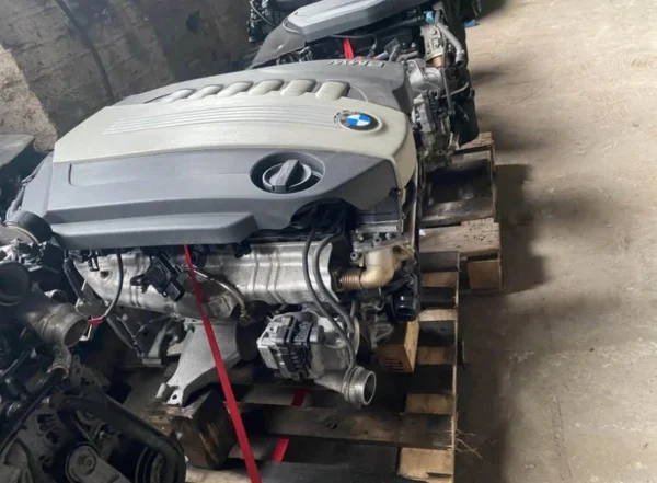 BMW-330d-E90-N57D30A-LCI-Engine-2011-2.webp BMW 330d E90 N57D30A LCI Engine 2011