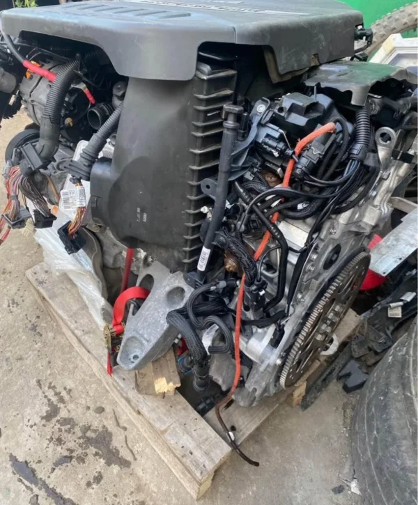 BMW-335d-F30-N57D30B-Engine-2015-3.webp BMW 335d F30 N57D30B Engine 2015