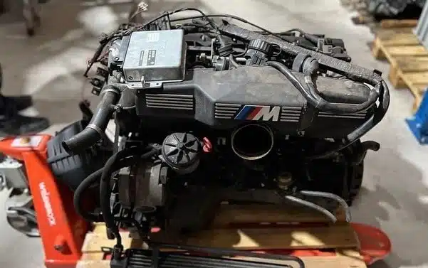 BMW-E34-M5-S38B36-Engine-4.webp BMW E34 M5 S38B36 Engine
