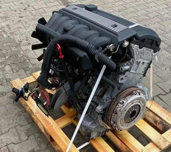 BMW E36 325i M52B25 Engine 1997