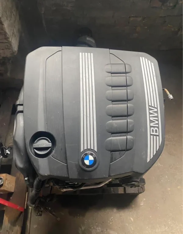 BMW-F01-730d-N57D30A-Engine-2010-1.webp BMW F01 730d N57D30A Engine 2010