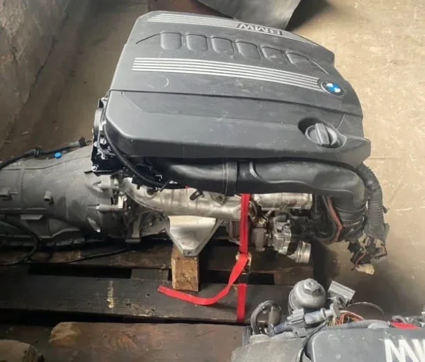 BMW-F01-730d-N57D30A-Engine-2010-3.webp BMW F01 730d N57D30A Engine 2010