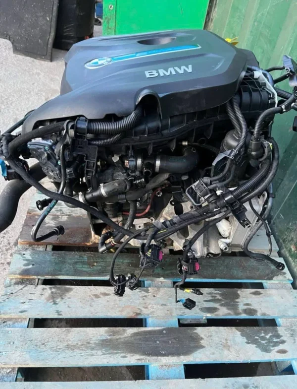 BMW F30 330e Engine 2017