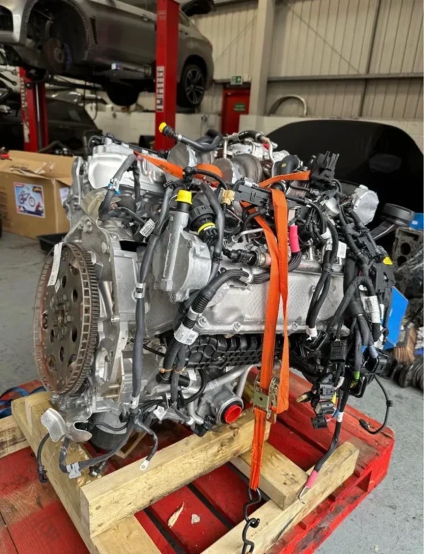 BMW-F90-M5-S63B44T4-Engine-2020-2.webp BMW F90 M5 S63B44T4 Engine 2020