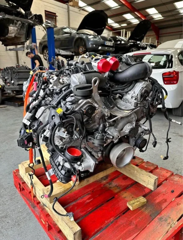 BMW-F90-M5-S63B44T4-Engine-2020-4.webp BMW F90 M5 S63B44T4 Engine 2020