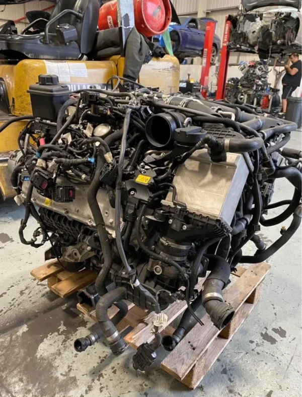 BMW M5 F90 S63 Engine 2019